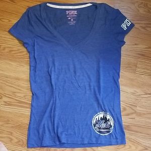 VS PINK Mets tee